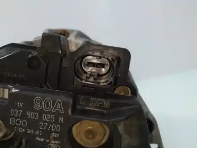 Peça sobressalente para automóvel em segunda mão alternador por seat ibiza 6k1 select referências oem iam 037903025m  