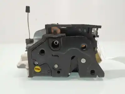 Pezzo di ricambio per auto di seconda mano Serratura Porta Anteriore Destra per SEAT LEON 1P1 Reference Riferimenti OEM IAM   