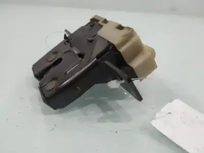 Second-hand car spare part trunk lock for renault clio iii confort dynamique oem iam references 8200076240e