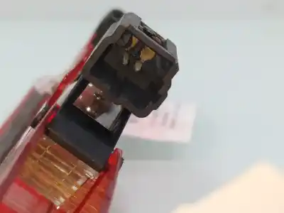 Peça sobressalente para automóvel em segunda mão farolim de travão central por renault clio iii confort dynamique referências oem iam 8200245578  