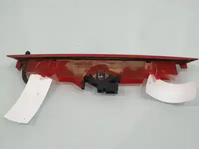 Peça sobressalente para automóvel em segunda mão farolim de travão central por renault clio iii confort dynamique referências oem iam 8200245578  