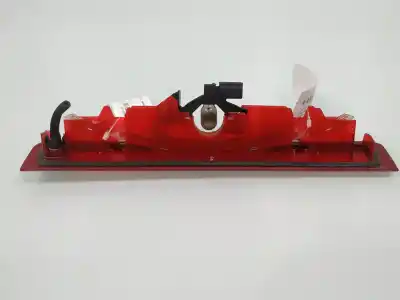 Second-hand car spare part central brake light for renault clio iii confort dynamique oem iam references 8200245578