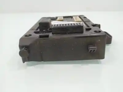 Pezzo di ricambio per auto di seconda mano modulo elettronico per renault clio iii confort dynamique riferimenti oem iam 8200652284  