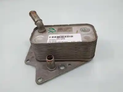 Pezzo di ricambio per auto di seconda mano RADIATORE OLIO MOTORE per OPEL VECTRA C BERLINA 2.0 DTI Riferimenti OEM IAM 5989070231  
