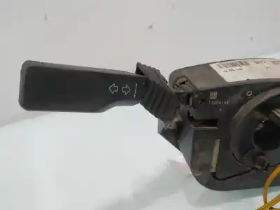 Peça sobressalente para automóvel em segunda mão comutador de piscas  por opel vectra c berlina 2.0 dti referências oem iam 13204146