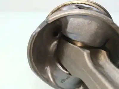 Pezzo di ricambio per auto di seconda mano PISTONE per BMW SERIE 7 E65 E66 730d Riferimenti OEM IAM 512  