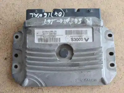 Tweedehands auto-onderdeel ECU MOTORCONTROLLER voor RENAULT SCENIC II (JM)  OEM IAM-referenties 215842882A 8200321263 4017134792
