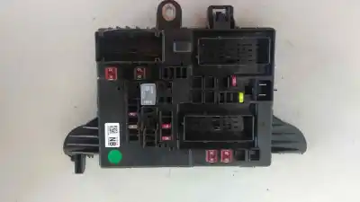 Pièce détachée automobile d'occasion BOÎTES À FUSIBLES pour OPEL INSIGNIA SPORTS TOURER  Références OEM IAM 1327731803 544949969 17572629209