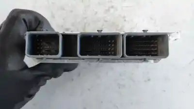 Peça sobressalente para automóvel em segunda mão centralina de motor uce por renault clio iii 1.4 16v referências oem iam 215854126b  