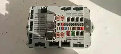 Peça sobressalente para automóvel em segunda mão caixa de fusíveis e relés por jaguar xf 3.0 v6 premium luxury referências oem iam 73409724