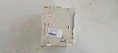 Автозапчасти б/у блок реле/предохранителей за lexus is200 (ds2/is2) 220d ссылки oem iam 8273053020