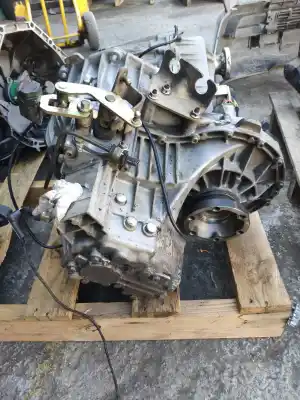 Piesă de schimb auto la mâna a doua CUTIE DE VITEZE pentru MERCEDES-BENZ CLASE V (W638)  Referințe OEM IAM A6382601800  
