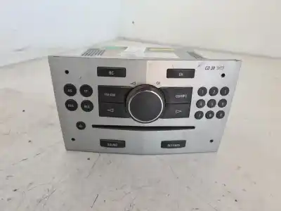 Pezzo di ricambio per auto di seconda mano IMPIANTO AUDIO / RADIO CD per OPEL CORSA C  Riferimenti OEM IAM 497316088 13255554 184640930311