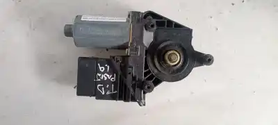 Pezzo di ricambio per auto di seconda mano MOTORE ALZACRISTALLI POSTERIORE DESTRO per VOLKSWAGEN PASSAT BERLINA (3B3)  Riferimenti OEM IAM 0130821696  105407301