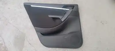 Peça sobressalente para automóvel em segunda mão FORRA / REVESTIMENTO DA PORTA TRASEIRA ESQUERDA por CITROEN C4 PICASSO  Referências OEM IAM   