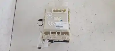 Peça sobressalente para automóvel em segunda mão caixa de fusíveis e relés por toyota rav 4 (a3) 2.2 turbodiesel cat referências oem iam 8273042010