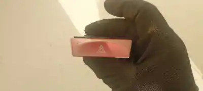 Peça sobressalente para automóvel em segunda mão interruptor 4 piscas - emergência por fiat stilo (192) 1.4 referências oem iam b569