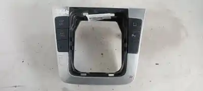 Автозапчасти б/у накладка рычага передач за volkswagen passat variant (3c5) 3.2 v6 24v ссылки oem iam 3c0864263a