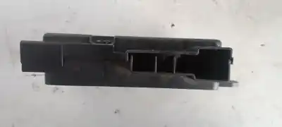 Автозапчасти б/у блок реле/предохранителей за volkswagen passat variant (3c5) 3.2 v6 24v ссылки oem iam 3c0937548  