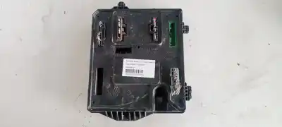 Pièce détachée automobile d'occasion BOÎTES À FUSIBLES pour RENAULT SCÉNIC III (JZ0/1_)  Références OEM IAM S180098101  