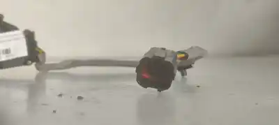 Second-hand car spare part front right door lock for kia carens 2.0 crdi ex monovolumen oem iam references   