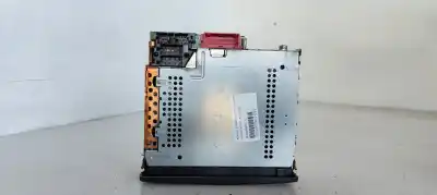Second-hand car spare part audio system / radio cd for renault espace iv (jk0) 2.2 dci turbodiesel 150 cv / 110 kw oem iam references 8200205833c   Second-hand car spare part audio system / radio cd for renault espace iv (jk0) 2.2 dci turbodiesel 150 cv / 110 kw oem iam references 8200205833c