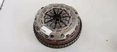 Pièce détachée automobile d'occasion KIT D'EMBRAYAGE pour RENAULT SCENIC III  Références OEM IAM 302059210R  