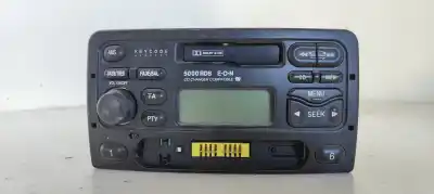 Peça sobressalente para automóvel em segunda mão SISTEMA DE ÁUDIO / RÁDIO CD por FORD FOCUS BERLINA (CAK)  Referências OEM IAM 98AP18K876BB  