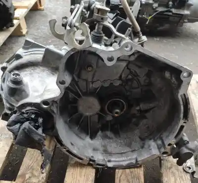 Second-hand car spare part GEARBOX for HYUNDAI ACCENT (X3)  OEM IAM references HS2073  