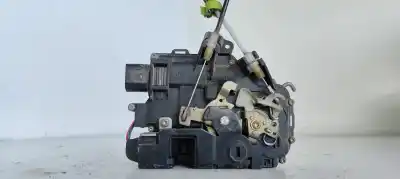 Автозапчасти б/у замок задней правой двери за audi a6 avant (4b5) 2.5 tdi ссылки oem iam 4b0839016g  