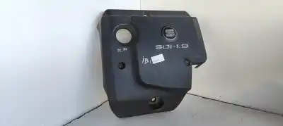 Pezzo di ricambio per auto di seconda mano coperchio motore per seat ibiza (6k1) stella riferimenti oem iam 038103925l