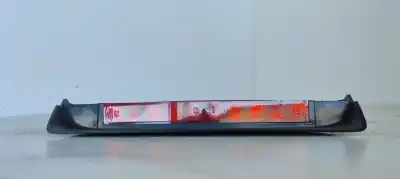 Peça sobressalente para automóvel em segunda mão farolim de travão central por ford ka (ccq) bitono referências oem iam 