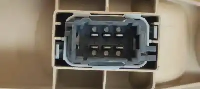 Peça sobressalente para automóvel em segunda mão botão / interruptor elevador vidro dianteiro direito por renault modus 1.5 dci diesel referências oem iam 8200417838  