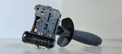 Pezzo di ricambio per auto di seconda mano comando pulito per renault trafic combi (ab 4.01) passenger privilege riferimenti oem iam 8200070265  