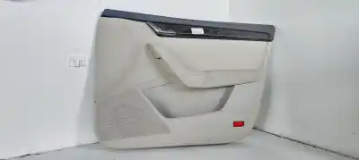 Peça sobressalente para automóvel em segunda mão forra / revestimento da porta dianteira direita por skoda octavia combi (5e5) ambition referências oem iam 