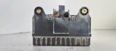 İkinci el araba yedek parçası röle/sigorta kutusu için ssangyong rexton 2.9 turbodiesel cat oem iam referansları 8210308841  