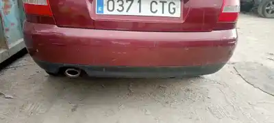 Peça sobressalente para automóvel em segunda mão para choques traseiro por audi a4 berlina (b5) 1.8 referências oem iam 
