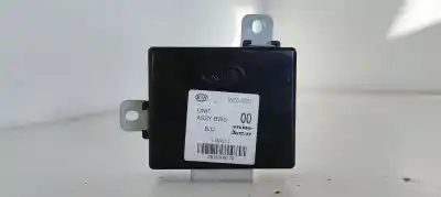 Peça sobressalente para automóvel em segunda mão módulo eletrônico por kia carnival 2.9 crdi cat referências oem iam 957004d000