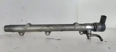 Pièce détachée automobile d'occasion RAMPE D'INJECTEUR pour BMW X3 (E83)  Références OEM IAM 0445214030  