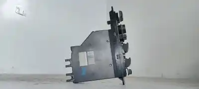 Автозапчастина б/у передній правий віконний вимикач для land rover range rover (lm) td6 vogue посилання на oem iam   