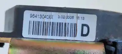 Peça sobressalente para automóvel em segunda mão cinto de segurança traseiro direito por peugeot 307 cc (s2) básico referências oem iam 96413040xx  