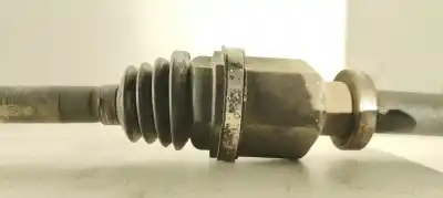 Second-hand car spare part front right transmission for renault clio iii exception oem iam references 8200499586  