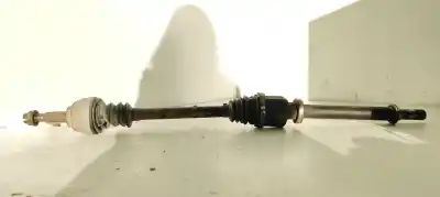 Second-hand car spare part front right transmission for renault clio iii exception oem iam references 8200499586  