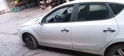 Second-hand car spare part left front door for hyundai i30 classic oem iam references 