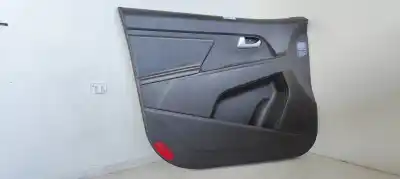 Peça sobressalente para automóvel em segunda mão forra / revestimento da porta dianteira esquerda por kia sportage drive 4x2 referências oem iam 
