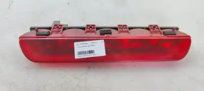 Peça sobressalente para automóvel em segunda mão farolim de travão central por kia sportage drive 4x2 referências oem iam 
