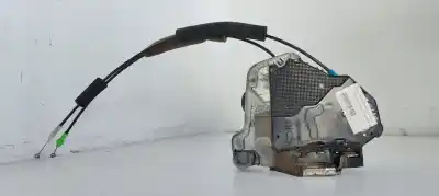 Second-hand car spare part FRONT RIGHT DOOR LOCK for LEXUS IS200 (DS2/IS2)  OEM IAM references   