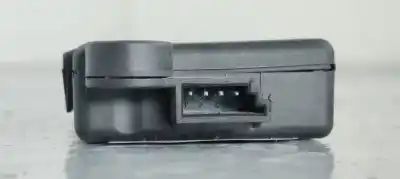 Second-hand car spare part electronic module for bmw serie 6 cabrio (e64) 635d oem iam references 6950525  