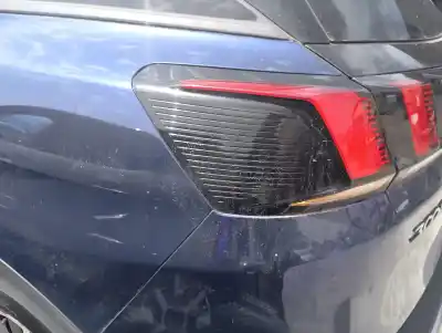 Pièce détachée automobile d'occasion FEU ARRIÈRE GAUCHE pour PEUGEOT 3008  Références OEM IAM 9810477180  