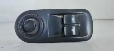 Pièce détachée automobile d'occasion COMMANDE DE LÈVE VITRE AVANT GAUCHE pour RENAULT TRAFIC COMBI (AB 4.01)  Références OEM IAM   